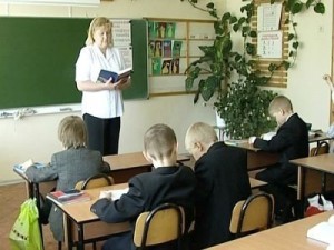 Петербургские учителя получают чуть ли не 40 тысяч рублей