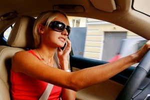 Как выбрать первый автомобиль для девушки: 5 советов
