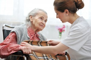 Преимущества домашнего ухода за пожилыми людьми