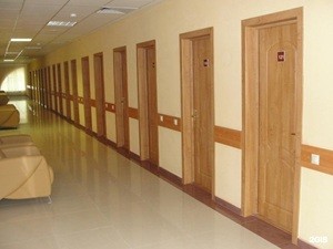 Двери для школ: безопасность, функциональность и соответствие нормам